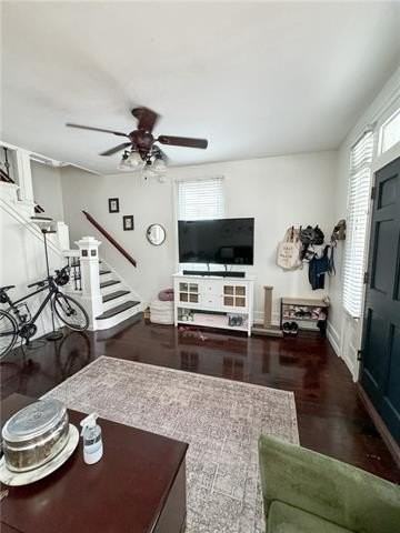 2206 Adams St - Photo 4 of 14