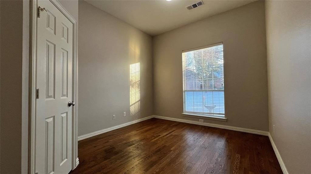 1870 Dowelling Dr - Photo 7 of 21