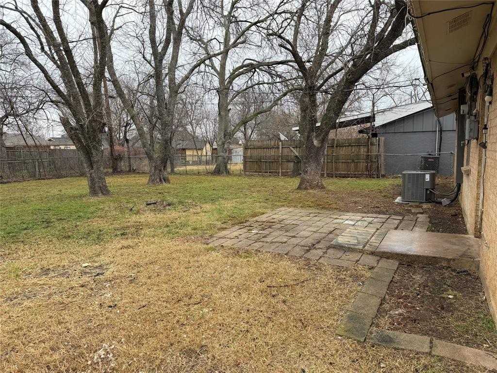 521 Pershing Dr - Photo 7 of 28