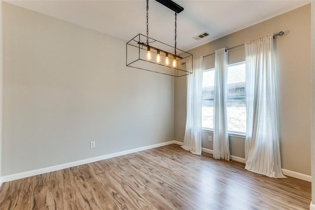 14513 Logan Springs Dr - Photo 4 of 23