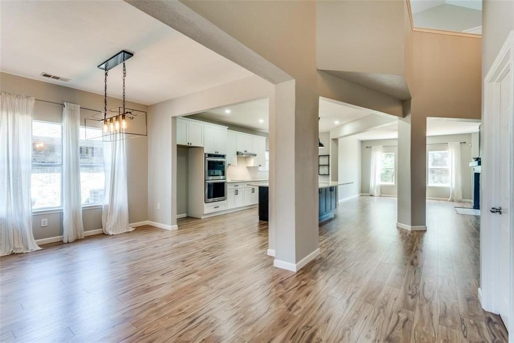 14513 Logan Springs Dr - Photo 5 of 23