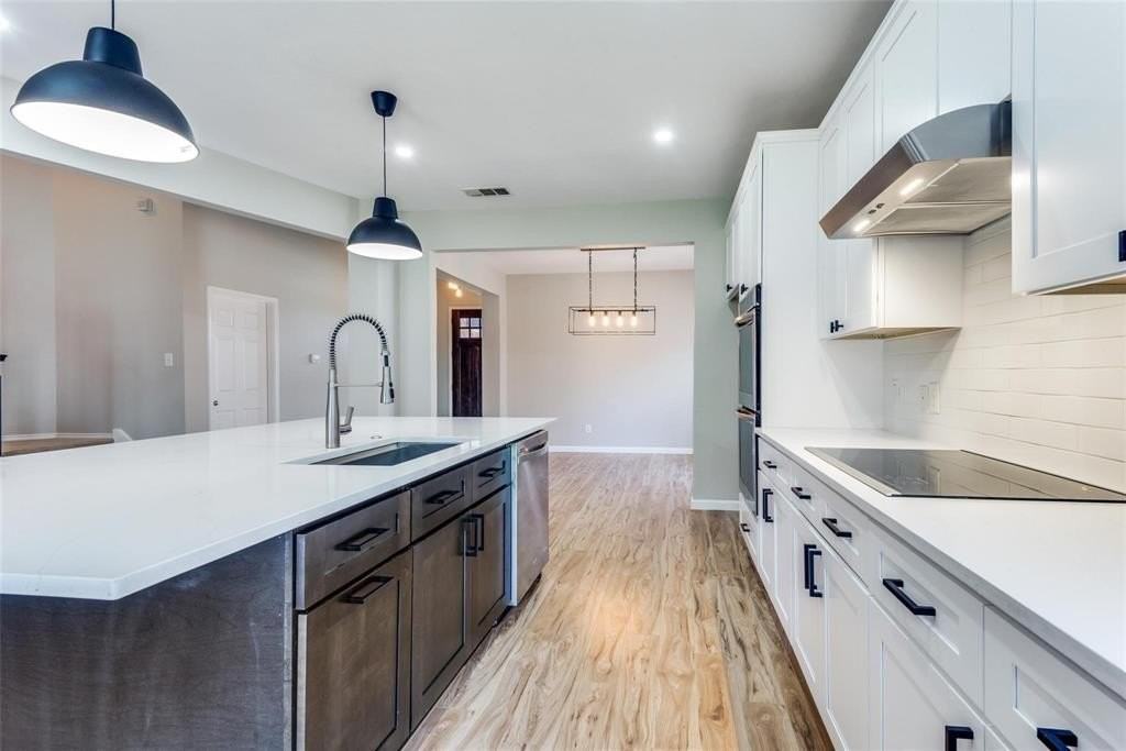 14513 Logan Springs Dr - Photo 7 of 23