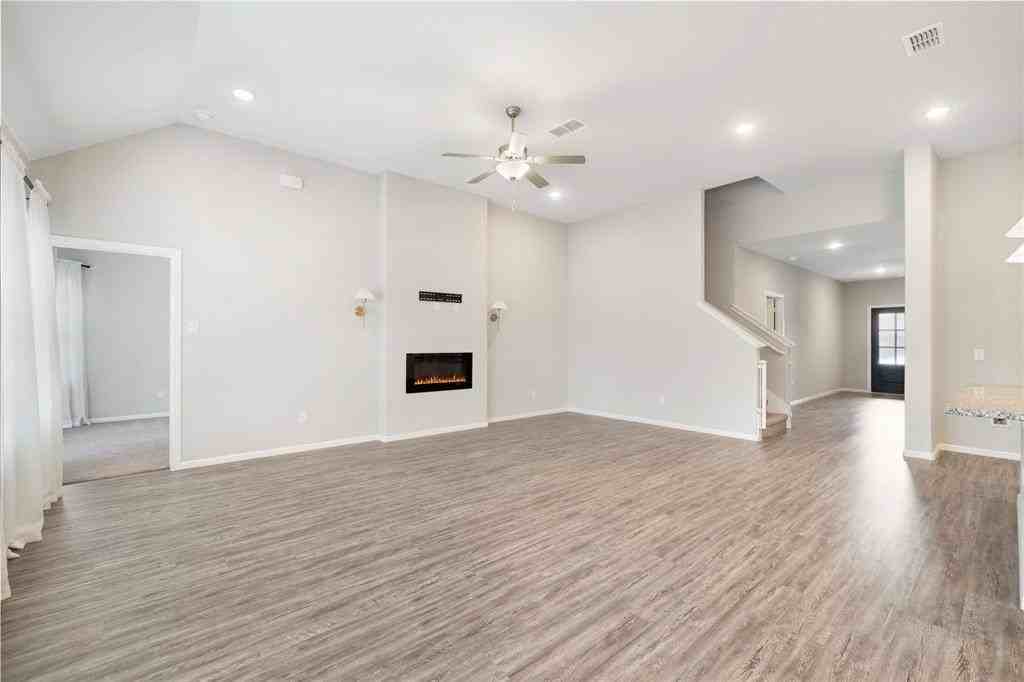 908 Cobalt Dr - Photo 7 of 40