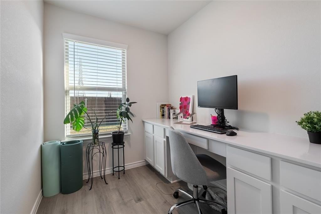 8356 George Brown Dr - Photo 4 of 38