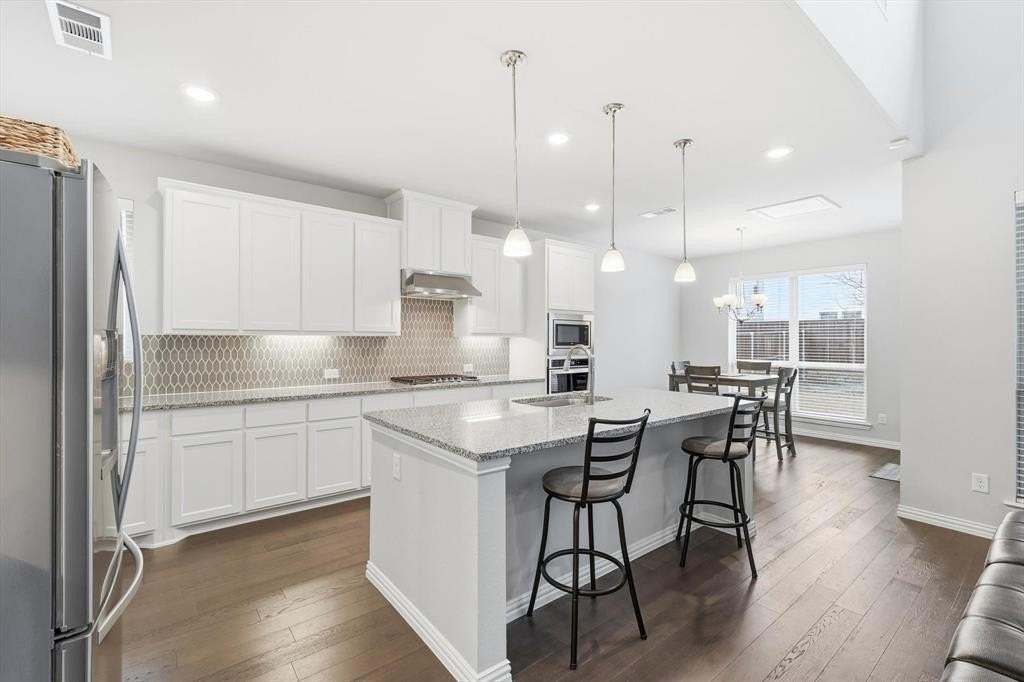 1708 Bird Cherry Ln - Photo 3 of 32