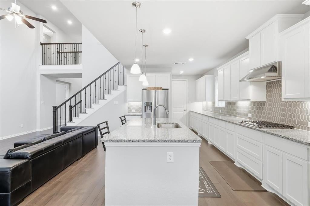 1708 Bird Cherry Ln - Photo 5 of 32