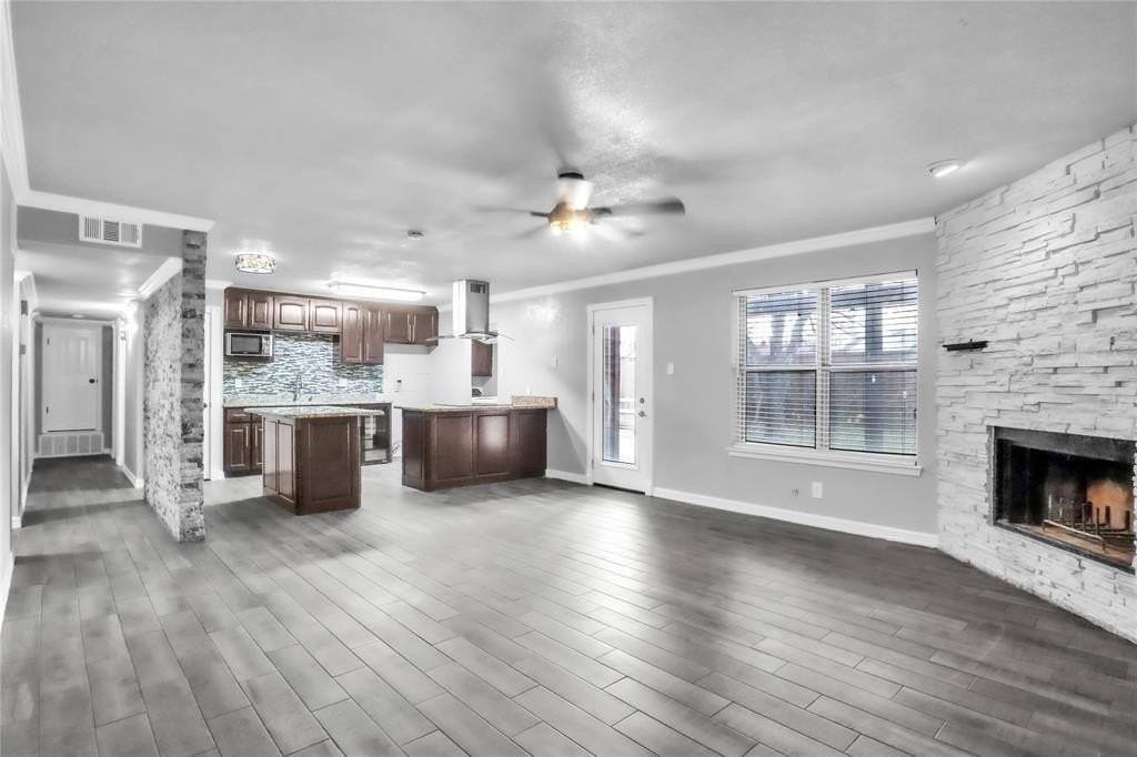 220 Blair Ln - Photo 5 of 34