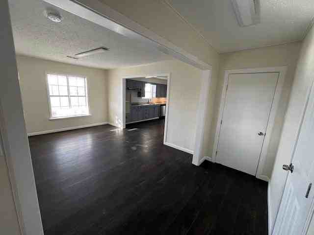 5706 Lee St - Photo 5 of 16