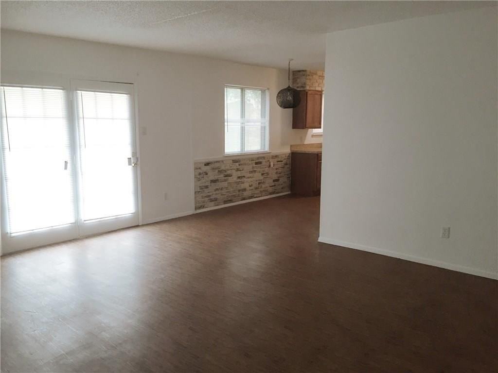 6840 Margaret Dr - Photo 5 of 27