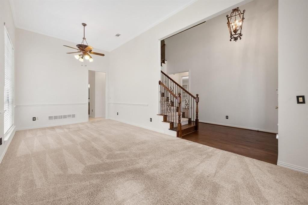 4512 Crown Ridge Dr - Photo 5 of 32