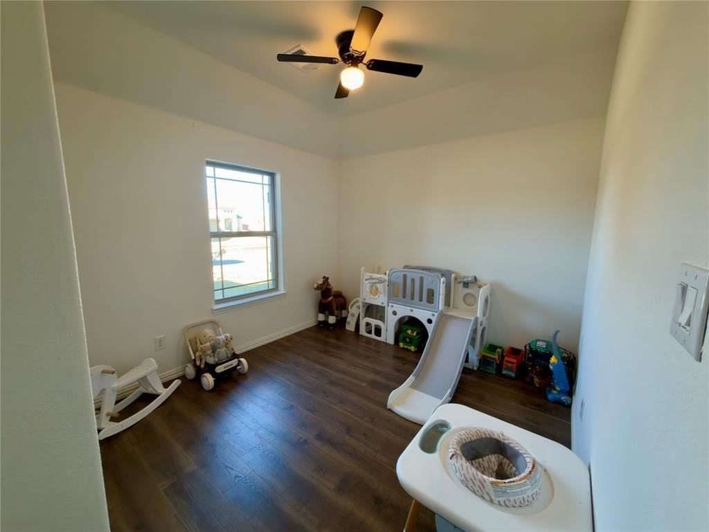 416 Paloma St - Photo 2 of 9