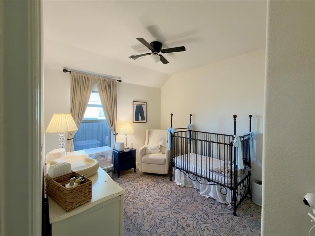 416 Paloma St - Photo 3 of 9