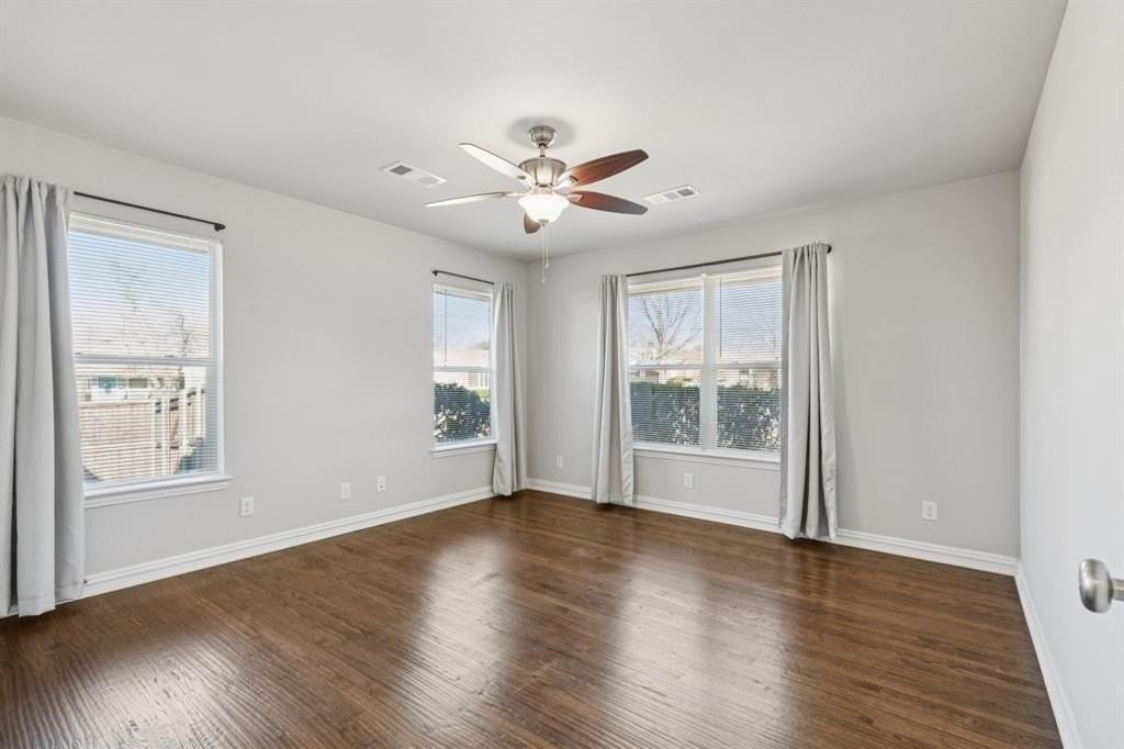 9363 Angora St - Photo 5 of 10