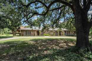 2016 Pembrooke Pl - Photo 1 of 1