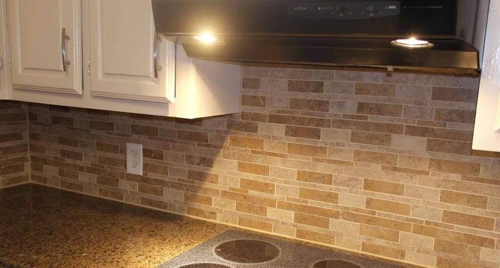 5402 Edgewater Cir - Photo 5 of 10