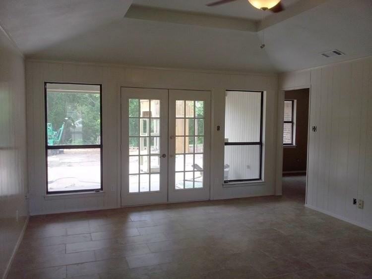 5402 Edgewater Cir - Photo 6 of 10