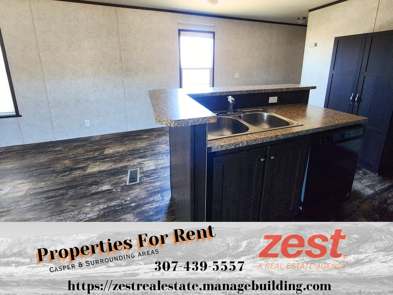 1661 Scenic St #1 - Photo 3 of 10