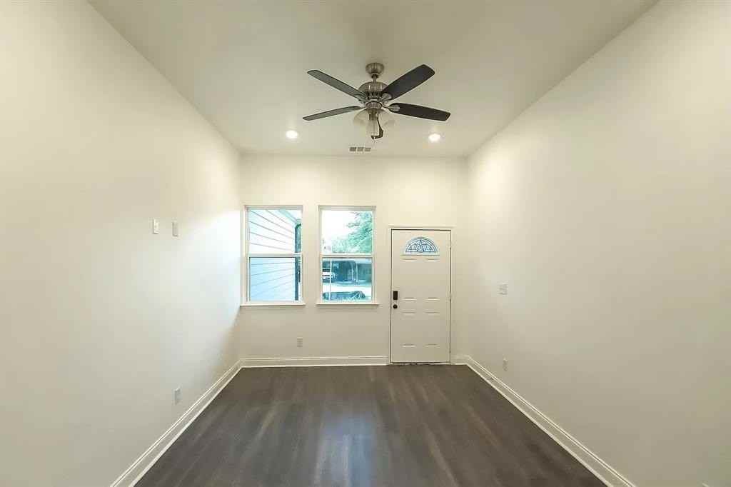 116 Willow Ln - Photo 5 of 9