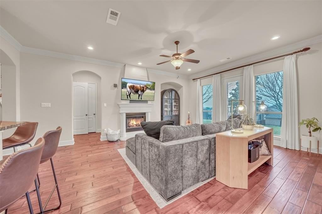 5048 Exposition Way - Photo 7 of 40