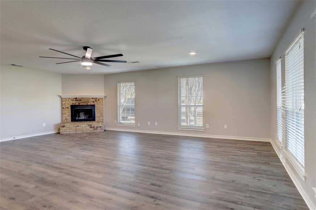 1502 Ridgewood Dr - Photo 4 of 14