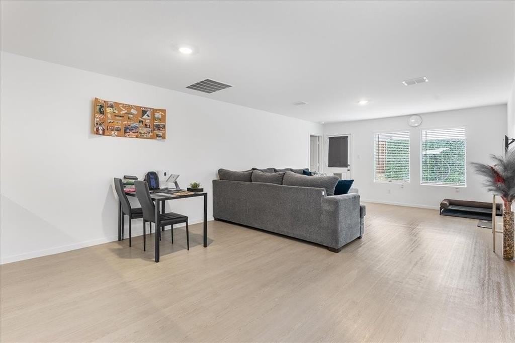 1930 Wild Orchard Ln - Photo 7 of 31