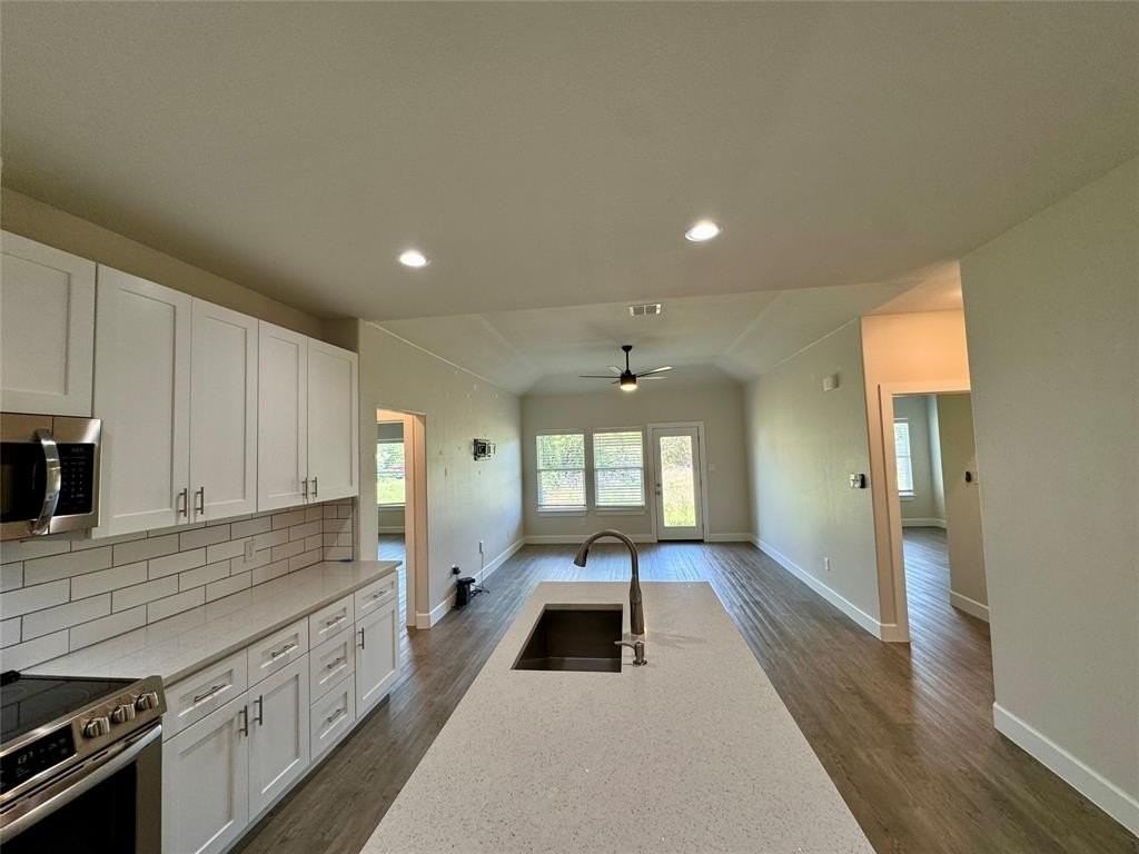 5522 Mesa Loop - Photo 3 of 13