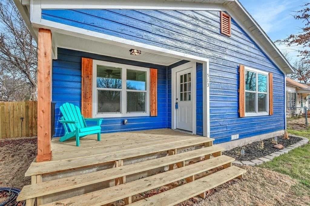 513 E Washington St - Photo 2 of 18