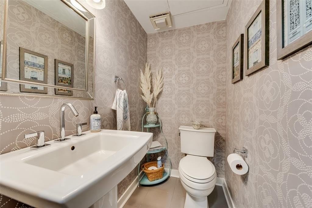 3922 Gilbert Ave #220 - Photo 7 of 19