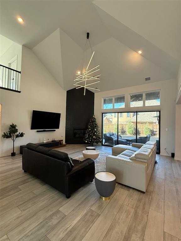 2832 Fountain Park Dr - Photo 7 of 31