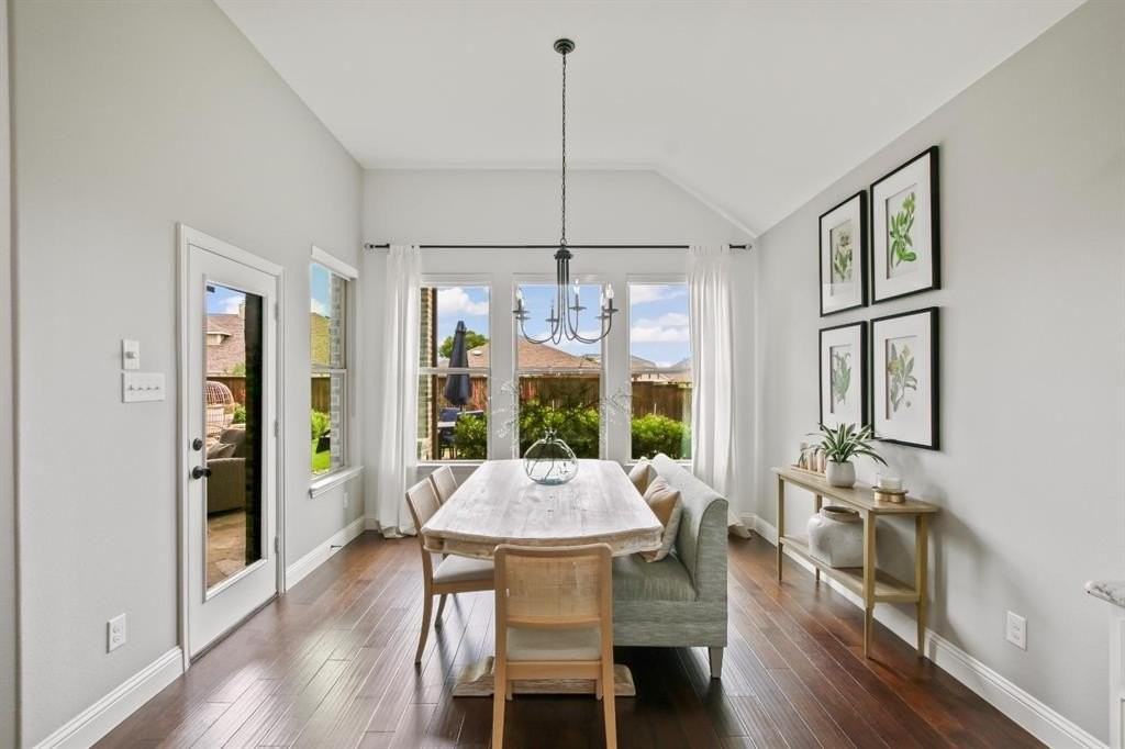 4301 Overbrook Dr - Photo 4 of 40