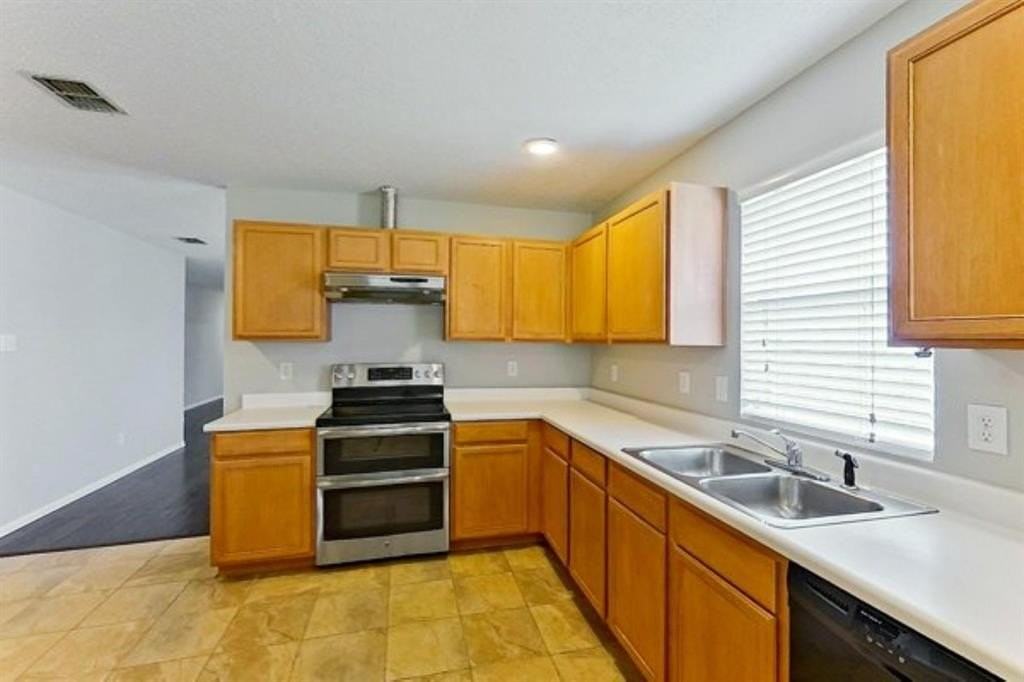 707 Gunters Mountain Ln - Photo 3 of 15