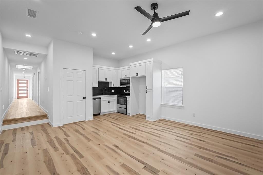 3412 Marshall St #A - Photo 2 of 19