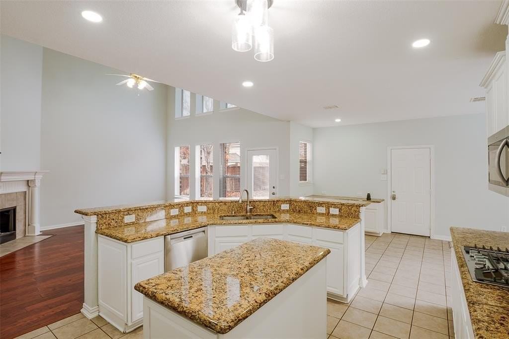 4488 Big Sky Dr - Photo 7 of 31