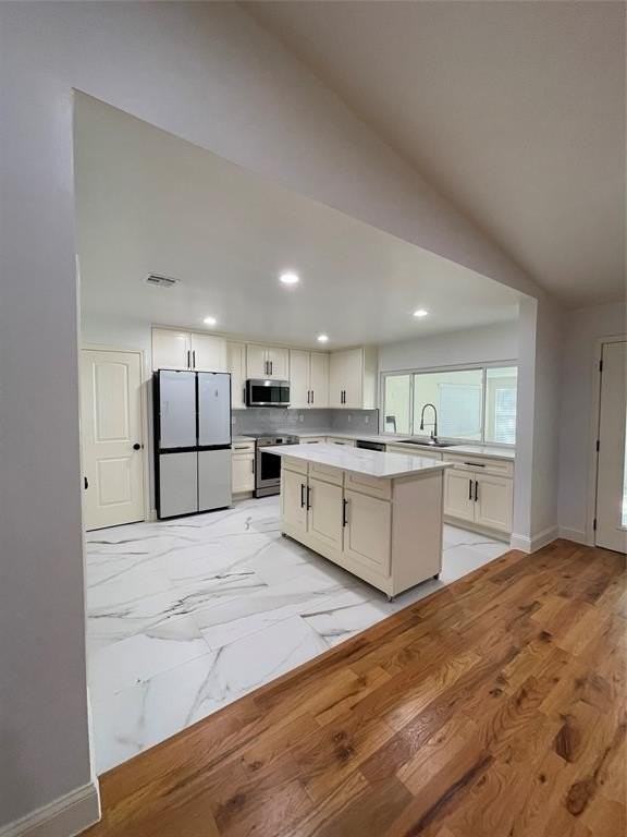 5220 Fisher Dr - Photo 2 of 21