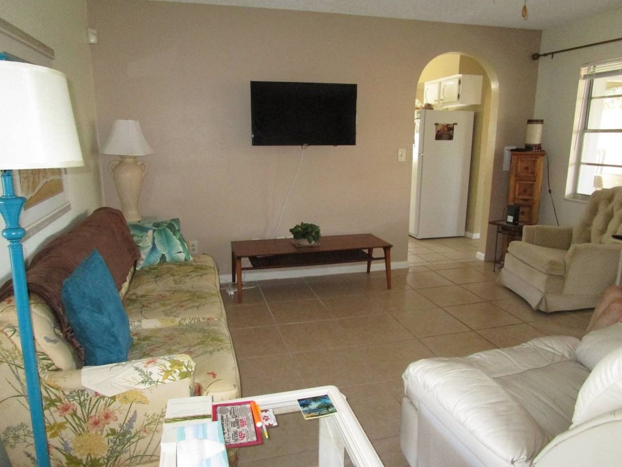 2641 Greenacre Dr - Photo 5 of 24