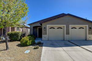 featured image of 915 Gail Gardner Way Unit 6 #6