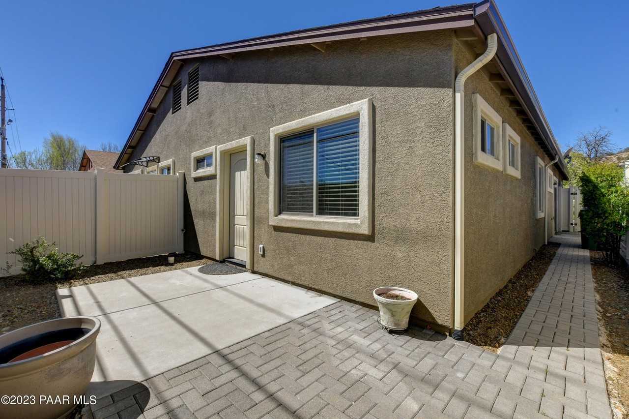 915 Gail Gardner Way Unit 6 #6 - Photo 7 of 30