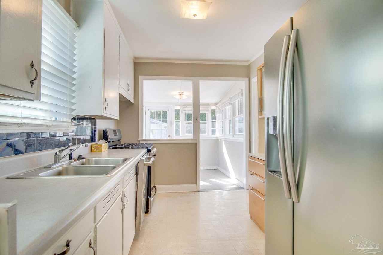 2303 N 20th Ave - Photo 7 of 19