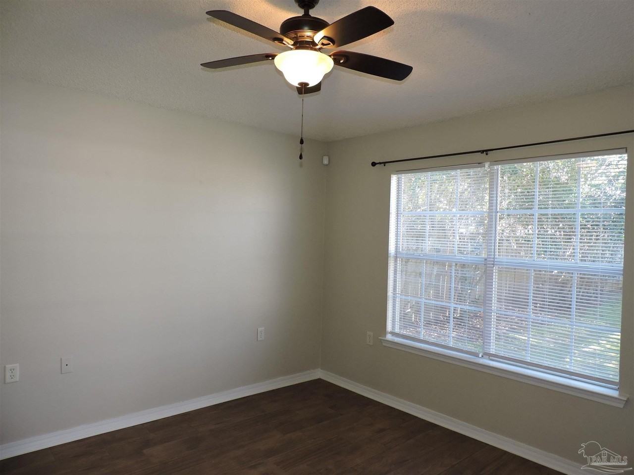 4058 Glenway Dr - Photo 5 of 22