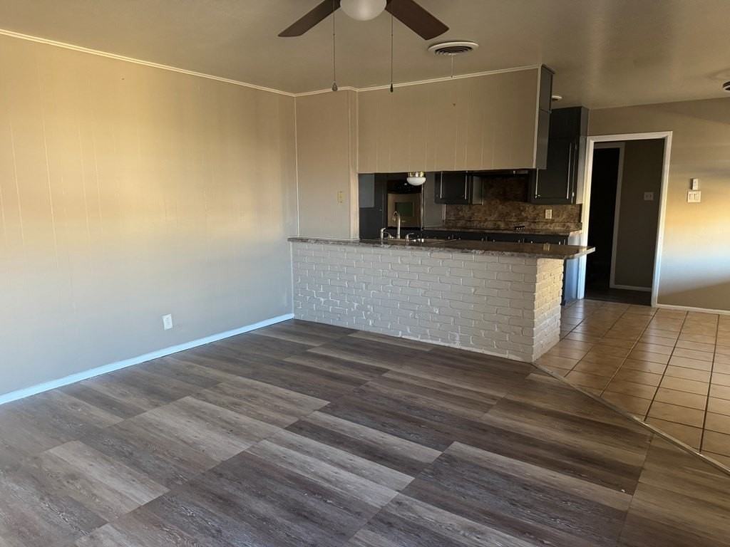 3310 Camarie Ave - Photo 6 of 11