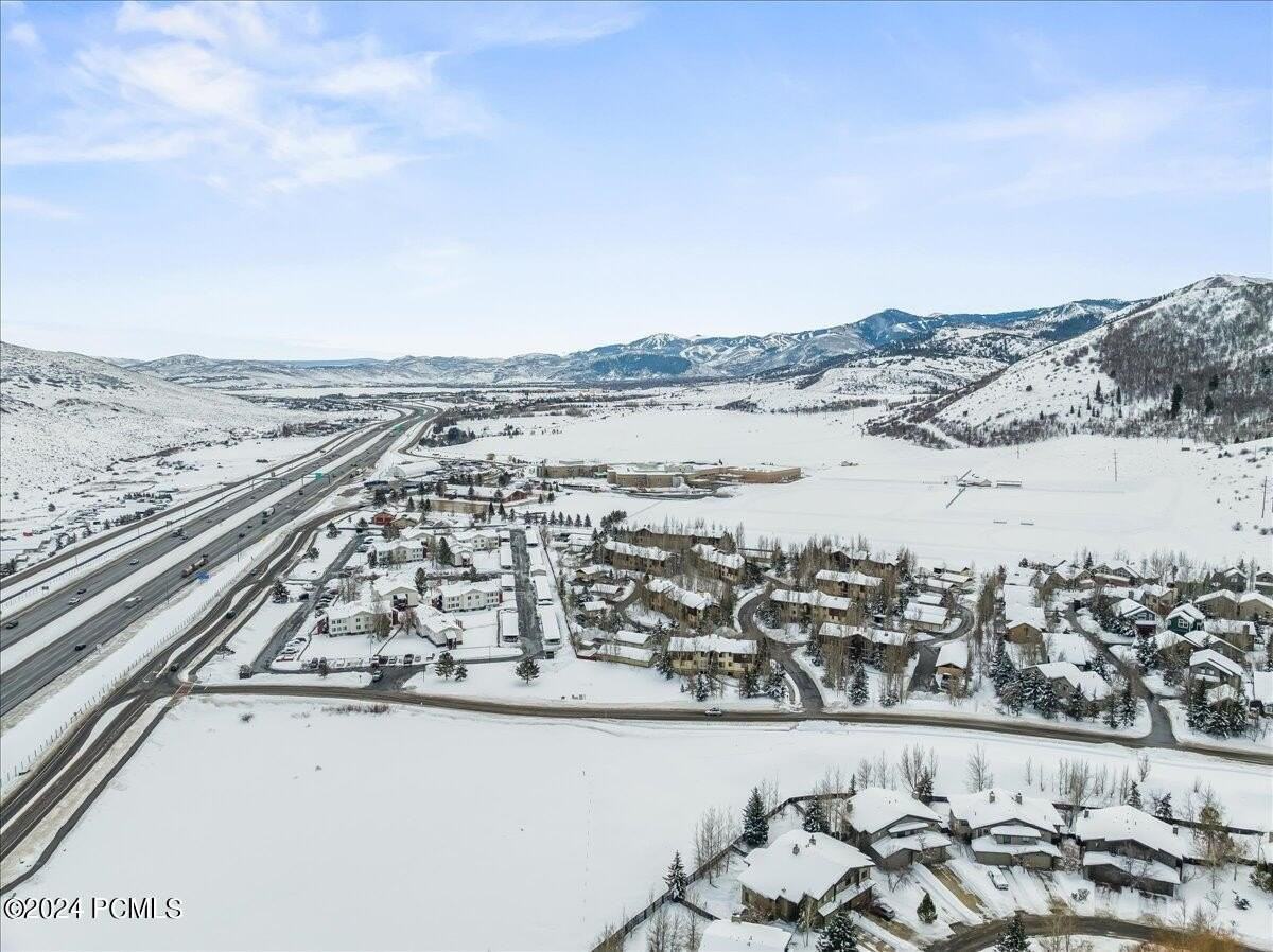 1600 Pinebrook Blvd Apt E4 #E4 - Photo 3 of 26