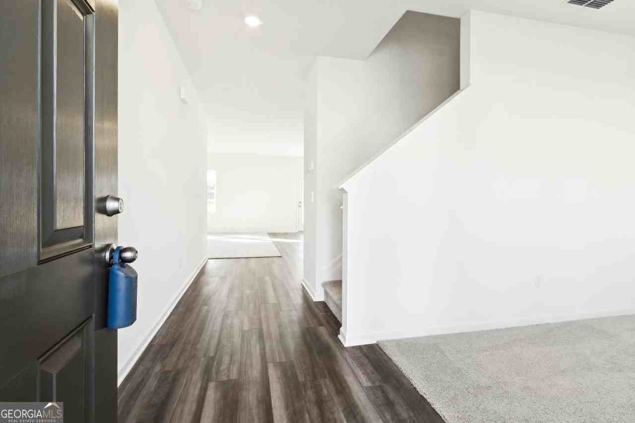 94 Rowlett Pl - Photo 4 of 49