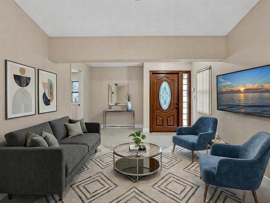 6831 Nw 81st Pl - Photo 7 of 50