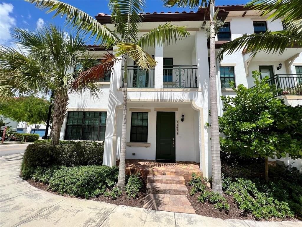 11679 Sw 13th Ct - Photo 3 of 41