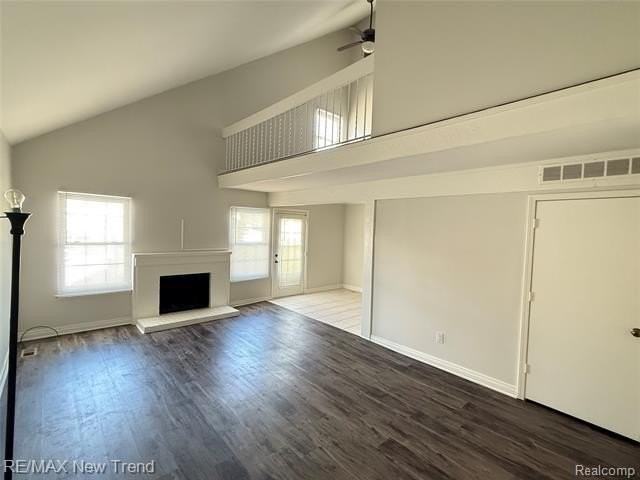 41719 Broquet Dr - Photo 3 of 23