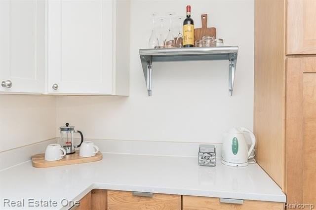 2392 W Auburn Rd - Photo 4 of 20