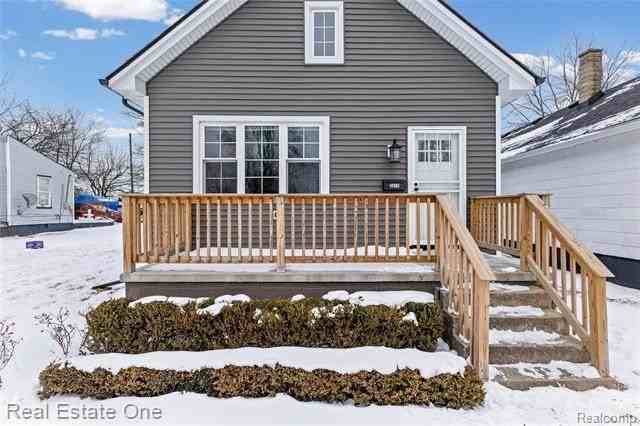 2824 Williams St - Photo 3 of 34