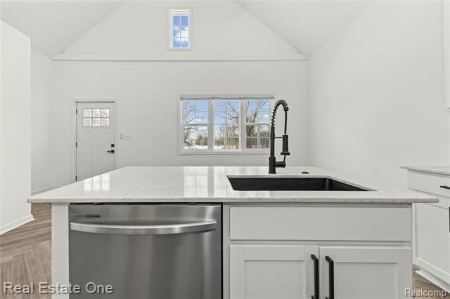 2824 Williams St - Photo 6 of 34