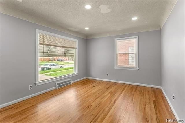 4127 Howard St - Photo 5 of 22