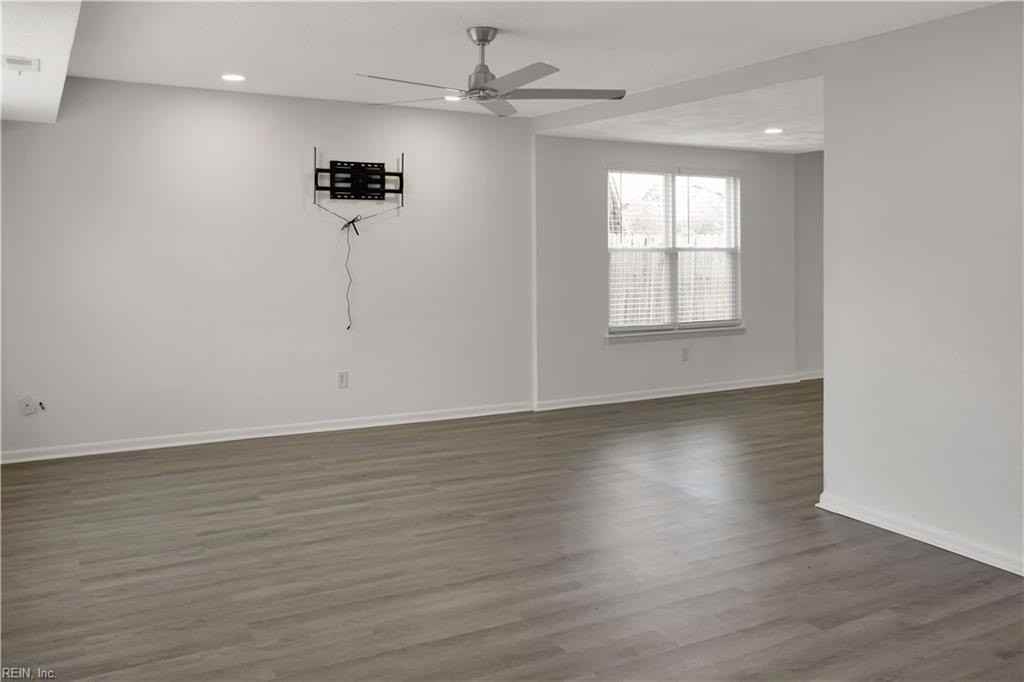 3767 Upland Rd - Photo 7 of 23